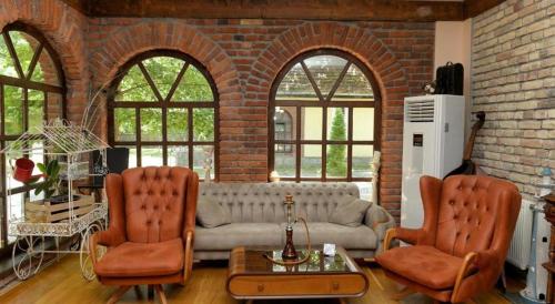 Queen Maria Estate Apartments Winery Restaurant in Demir Kapija