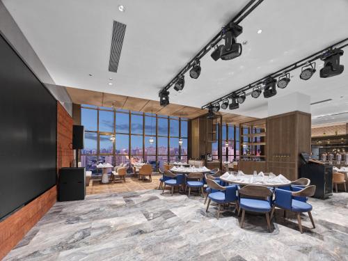 Restaurant, DoubleTree by Hilton Beijing East Third Ring Road in Jinsong / Panjiayuan