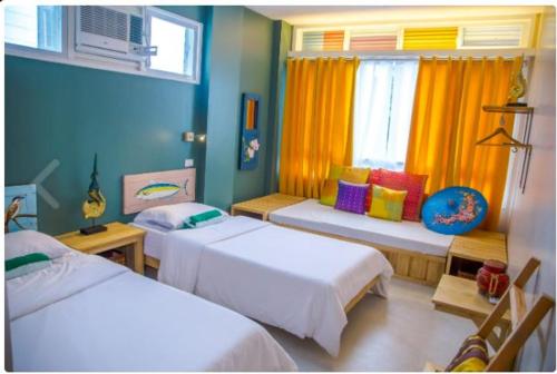 Flotsam and Jetsam Artist Beach Hostel in Ла Уніон