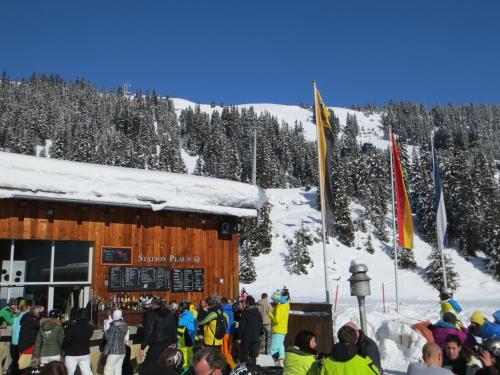 Ferienwohnung Laax mit Traumblick, großem Balkon und Terrasse