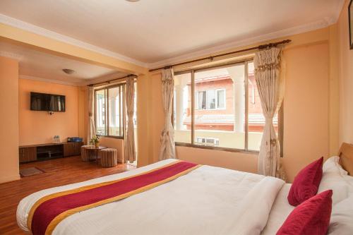 room detail thumbnail 0