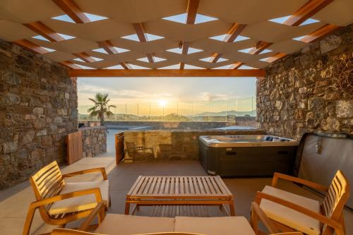 Regency Sunset Suites 3