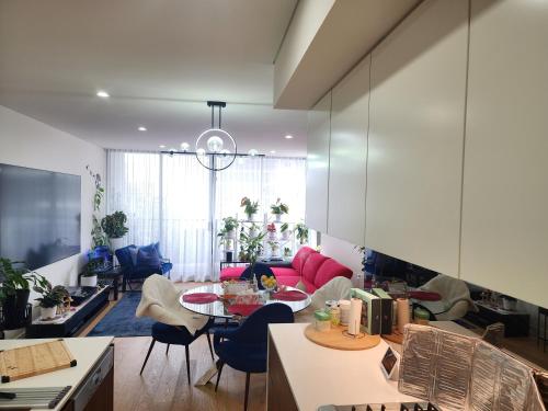 Parramatta Shared Apartment,gym,swimming pool