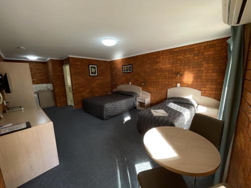 Yambil Inn Motel in Griffith