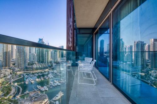 Luxury 1BR Apartment in Dubai Marina Gate, Dubái (foto 4)
