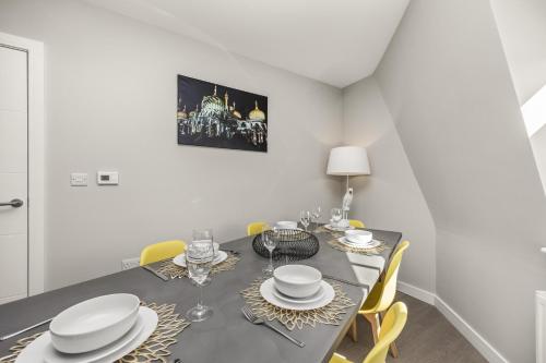 Two-Bedroom Apartment image 10