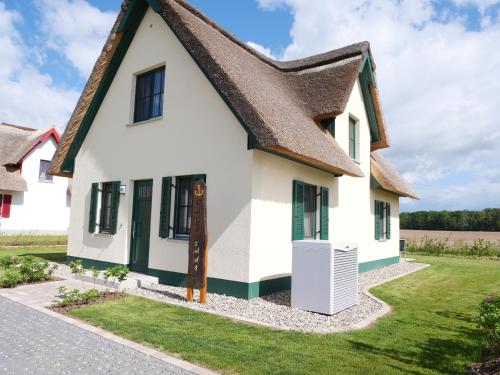 dicht an der Küste Haus "Emma" mit Infrarot-Sauna uWallbox in Zierow, Deutschland