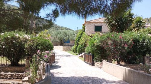 Castello Bellos Villas 2