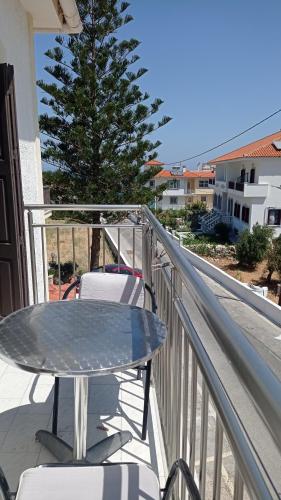 شرفة/ تراس, Hotel Apartment Agios Konstantinos in Valeontades