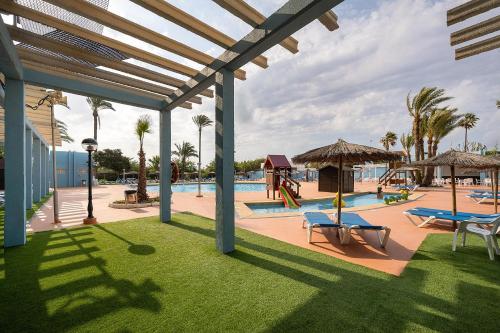 Hotel Playas de Guardamar - 정원