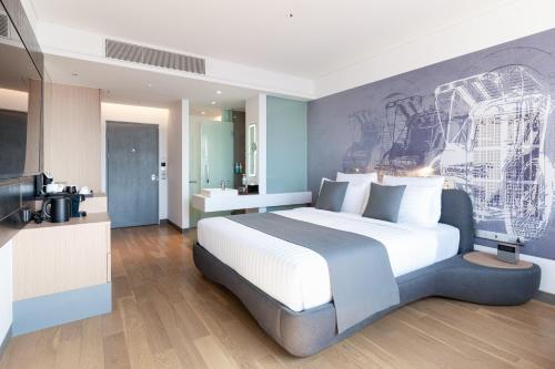 Executive King Room image 2