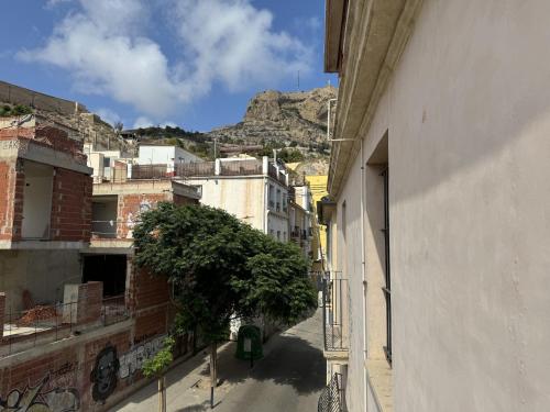 Apartment with City View image 3