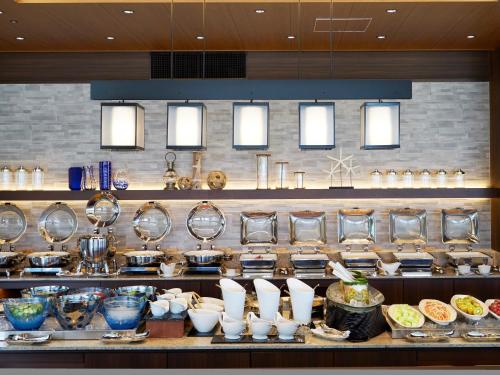 Food and beverages, Shimoda Tokyu Hotel in Izu