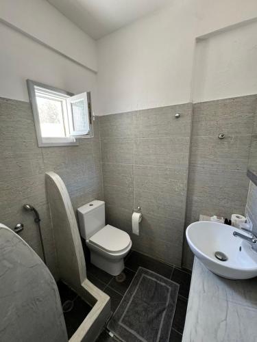Deep Blue Rooms & Apartments - image 8