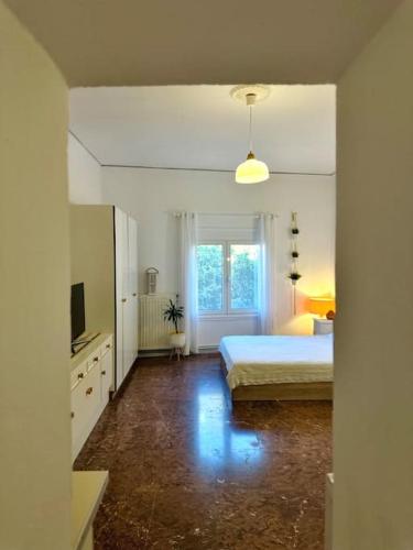 Στούντιο 40 (Στουντιο 40) in Varella