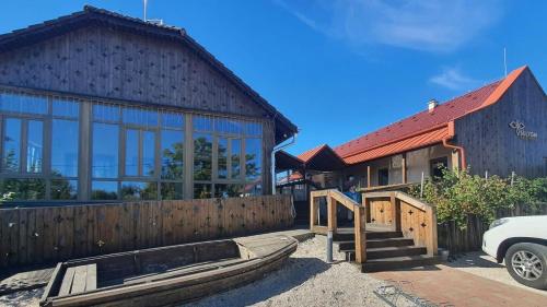 ห้องอาหาร, Arpad nyaralohaz in ซารุด