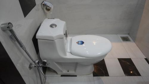 Lahore Guest House 4'9 - image 2