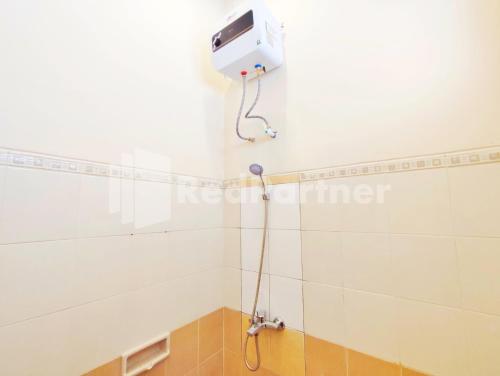 Standard Double Room image 7