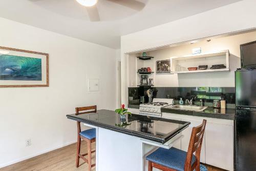 Charming Beach Apartment Your Hawaiian Getaway in Pupukea (HI)
