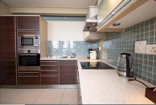 Executive Yacht View Two Bedroom Apartment - 007 - image 11