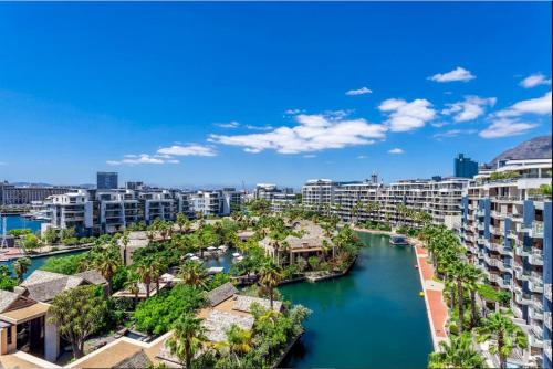 Executive Yacht View One Bedroom Marina Apartment - 309 - image 11