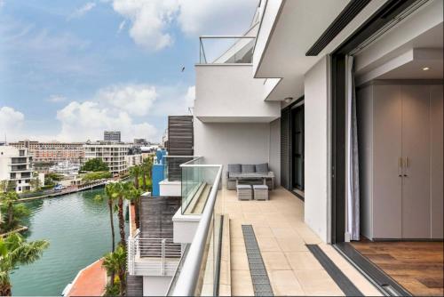 Precinct Corner Two Bedroom Waterfront Apartment - 511 - image 10