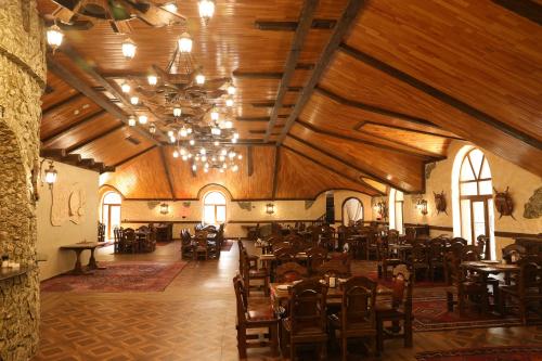 Restaurant, Sangar Gala Resort Hotel in Qax