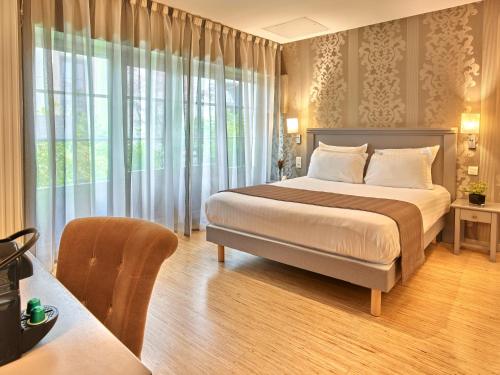1 queen bed
