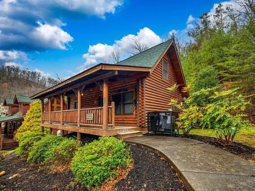 Mountain Dreaming in Sevierville, USA
