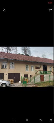 A szálláshely kívülről, Chalupa pod hradem Talmberk in Sazava