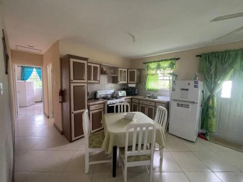 Kitchen, Tranquility Corner in Wildey