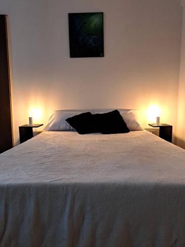 One-Bedroom Apartment image 10