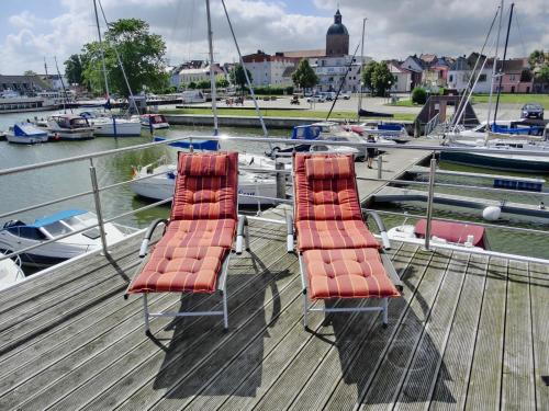 HB - Hausboot Floating 30 "Paula"