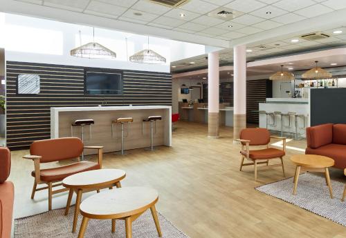 ibis Paris Orly Rungis - image 12