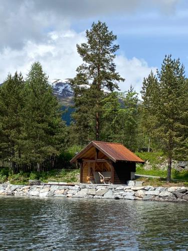 บริการและสิ่งอำนวยความสะดวก, Naustloftet in ฮอร์นินดาล