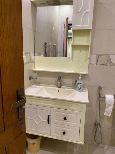 2 Bed Apartment in Bahria Town - image 11