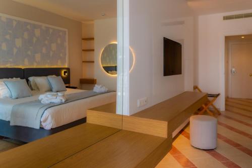 金色郁金香塔杰苏尔坦度假村