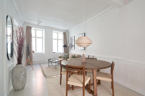 Cozy Apartments in Heart of Copenhagen Near Strøget & Højbro Plads 1