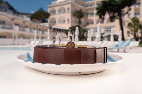 573935538 Hotel Quisisana