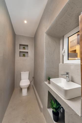 3-4 Bedrooms Villa in old Town