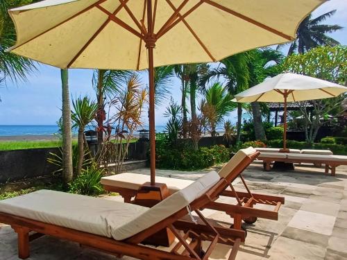 Melaya Beach Resort near Pebuahan Beach