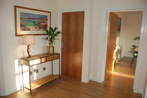 บริการและสิ่งอำนวยความสะดวก, Turnberry Apartments in เทิร์นบิวรี