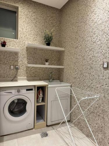 فيلا أنيقة دور أرضي بمدخل خاص وفناء خارجي (فيلا أنيقة دور أرضي بمدخل خاص وفناء خارجي) in السفارات