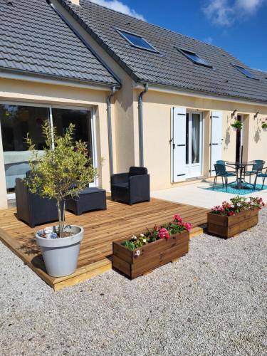 Villa Coquelicot YourHostHelper in Virandeville