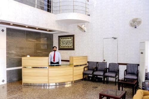 Gulberg Suites - image 14