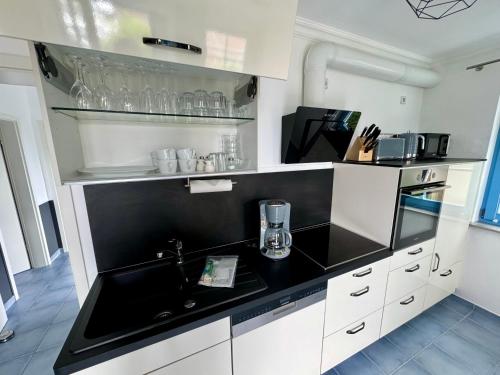 مطبخ, "Am Yachthafen" in Altensien