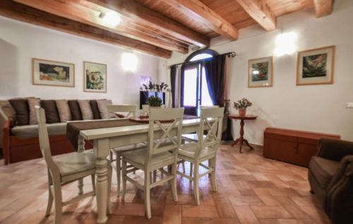 Cozy Home In Partinico With Wifi