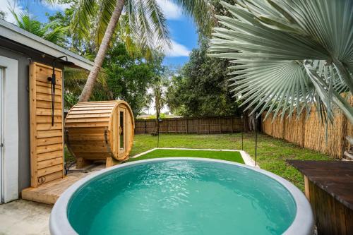 Zen Retreat - Sauna Pool Cold Plunge & More in Fort Lauderdale, USA