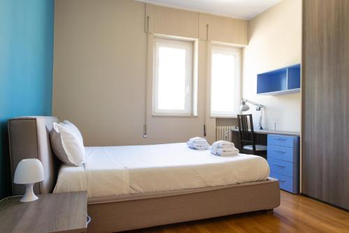 Beethoven Luxury Apartment - image 11