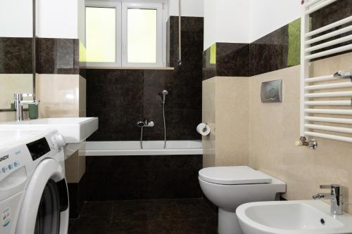 Beethoven Luxury Apartment - image 7